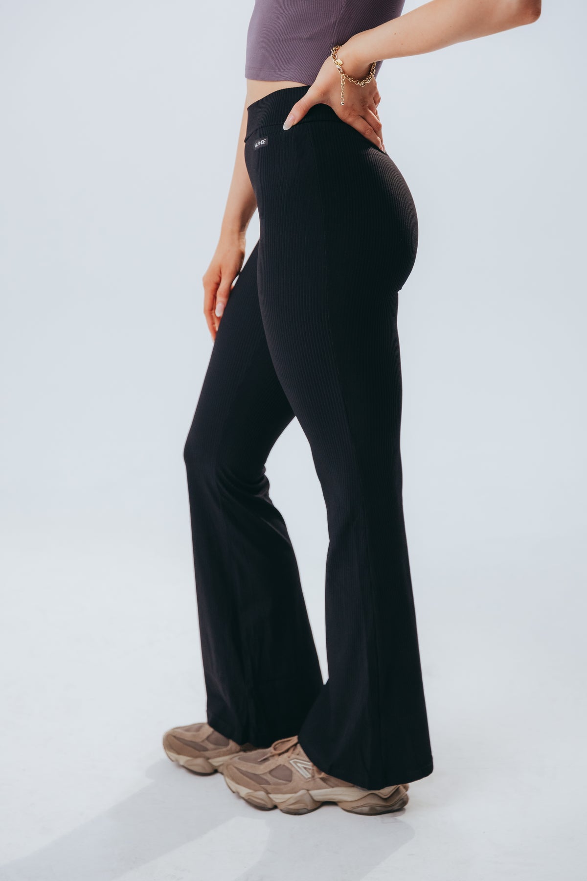 The Luxe Rib Flares - Black