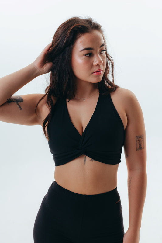 The V-Twist Sporty Bra - Black